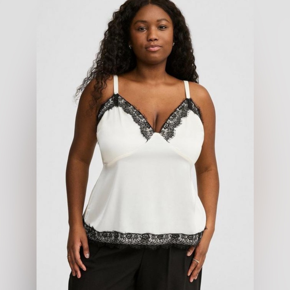 Torrid Size 4 Lace Cami - Like New